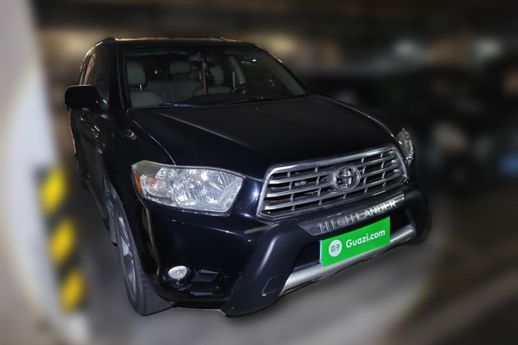 Used Toyota Highlander 2011 2.7L Two-Wheel Drive 7-Seater Supreme Edition Front Right 45 Deg
