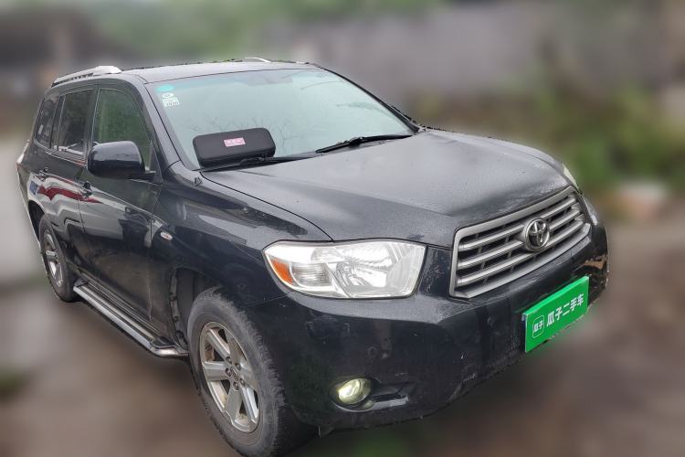 Used Toyota Highlander 2011 2.7L Two-Wheel Drive 7-Seater Elite Edition Front Right 45 Deg