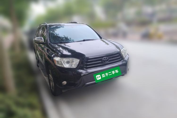 Used Toyota Highlander 2011 2.7L Two-Wheel Drive 7-Seater Elite Edition Front Right 45 Deg
