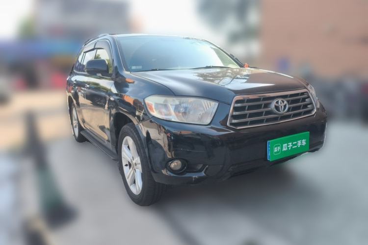 Used Toyota Highlander 2011 2.7L Two-Wheel Drive 7-Seater Supreme Edition Front Right 45 Deg