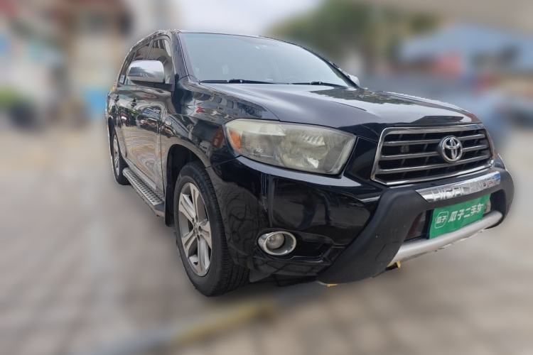 Used Toyota Highlander 2011 2.7L Two-Wheel Drive 5-Seater Sport Edition Front Right 45 Deg