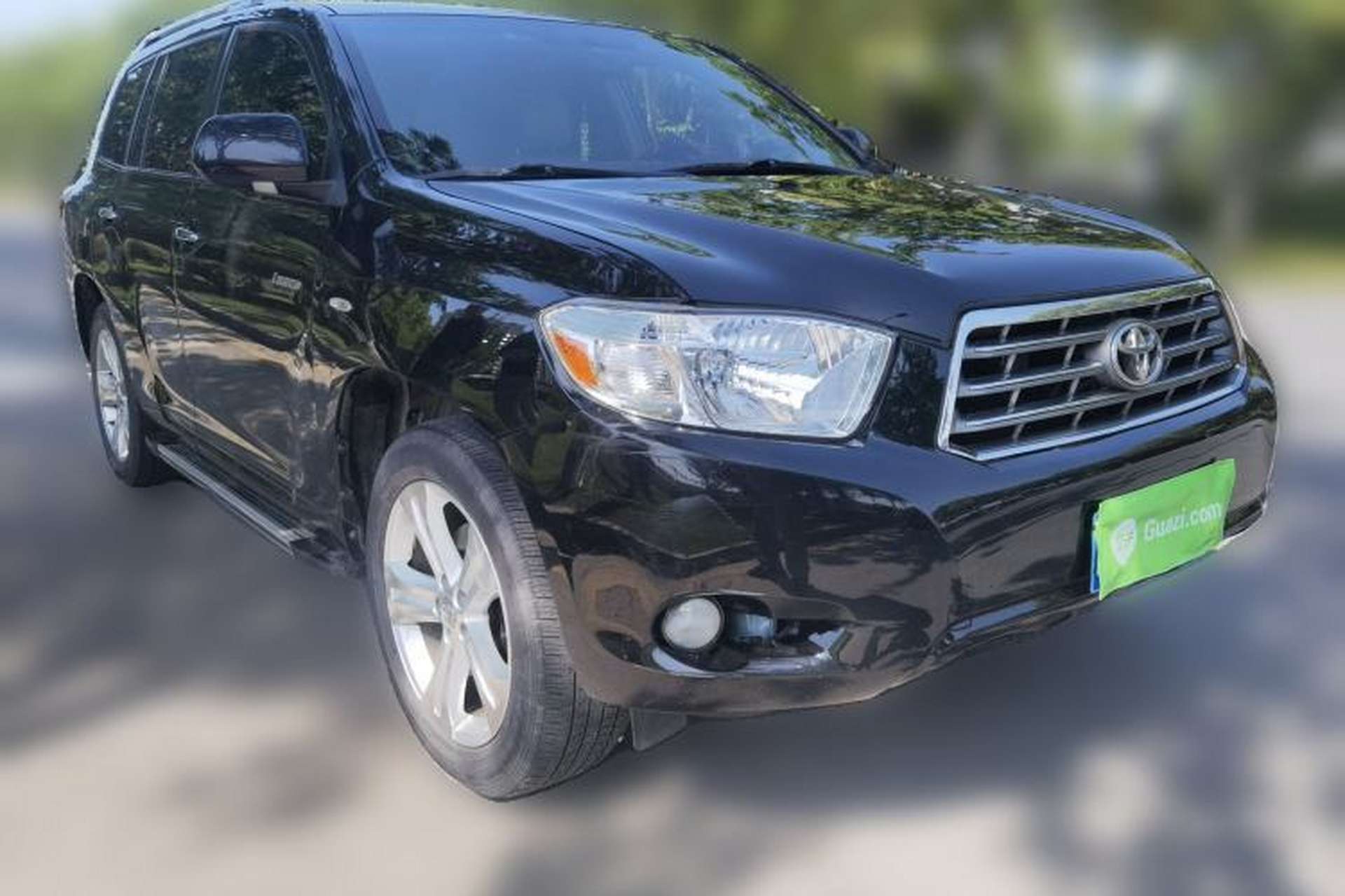 Used Toyota Highlander 2011 2.7L Two-Wheel Drive 7-Seater Supreme Edition Front Right 45 Deg