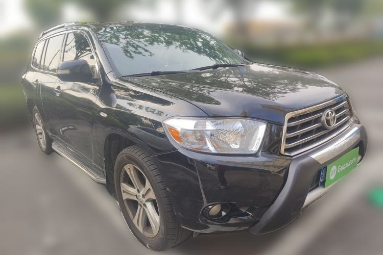Used Toyota Highlander 2011 2.7L Two-Wheel Drive 7-Seater Luxury Edition Front Right 45 Deg