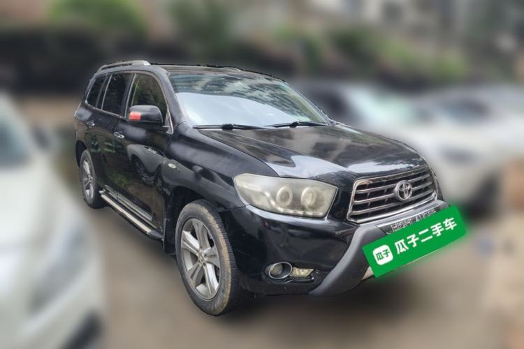 Used Toyota Highlander 2011 2.7L Two-Wheel Drive 7-Seater Luxury Edition Front Right 45 Deg