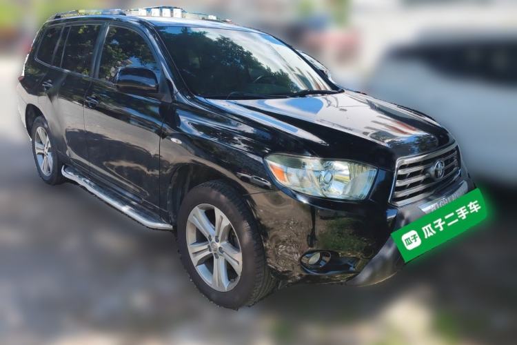Used Toyota Highlander 2011 2.7L Two-Wheel Drive 5-Seater Sport Edition Front Right 45 Deg