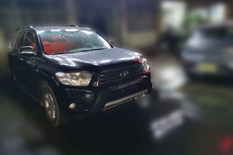 Used Toyota Highlander 2011 2.7L Two-Wheel Drive 7-Seater Elite Edition Front Right 45 Deg