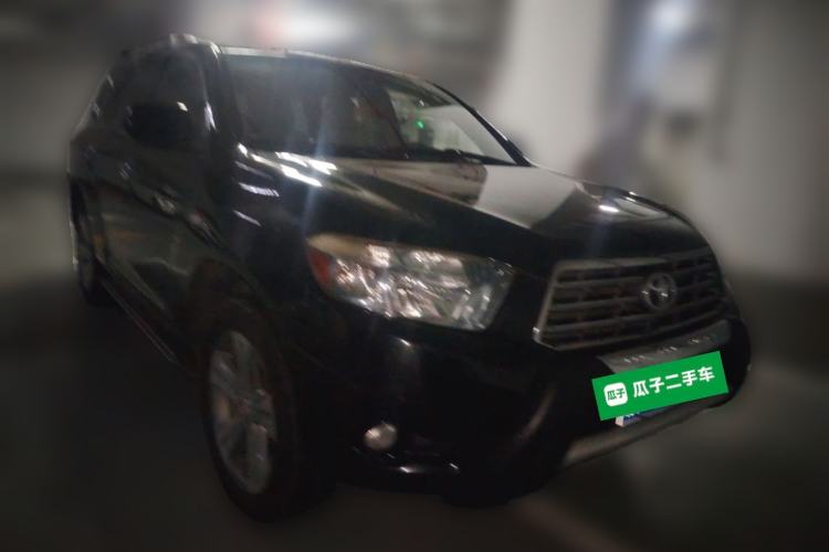 Used Toyota Highlander 2011 2.7L Two-Wheel Drive 7-Seater Luxury Edition Front Right 45 Deg
