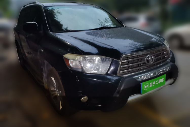 Used Toyota Highlander 2011 2.7L Two-Wheel Drive 5-Seater Sport Edition Front Right 45 Deg