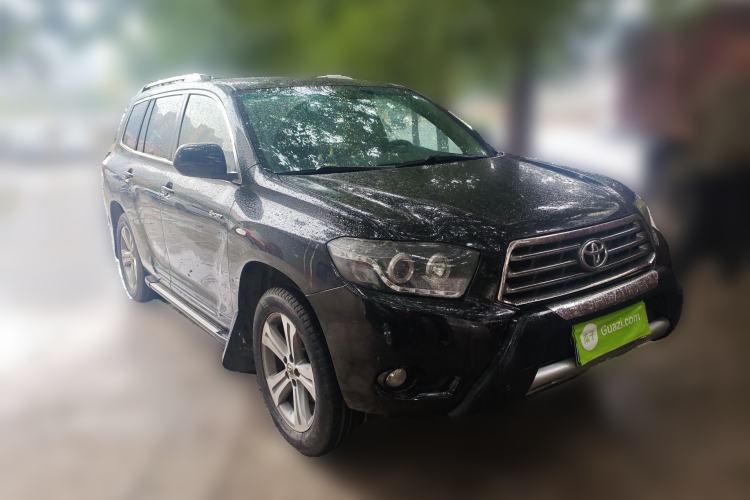 Used Toyota Highlander 2011 2.7L Two-Wheel Drive 7-Seater Luxury Edition Front Right 45 Deg