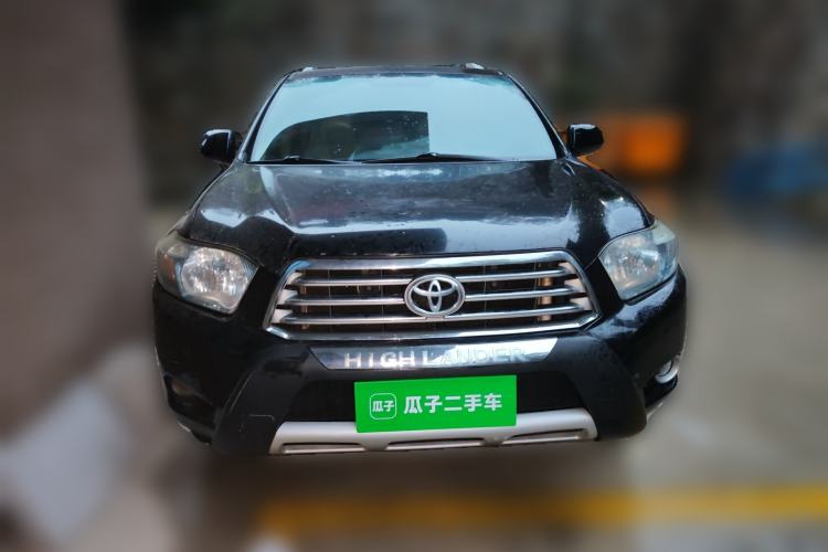 Used Toyota Highlander 2011 2.7L Two-Wheel Drive 7-Seater Luxury Edition Front