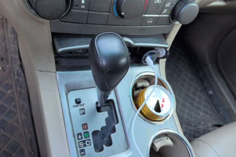 Used Toyota Highlander 2011 2.7L Two-Wheel Drive 5-Seater Elite Edition Gear Lever