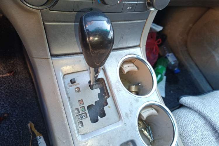 Used Toyota Highlander 2011 2.7L Two-Wheel Drive 5-Seater Elite Edition Gear Lever