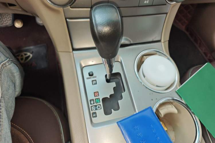 Used Toyota Highlander 2011 2.7L Two-Wheel Drive 5-Seater Elite Edition Gear Lever