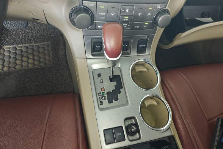 Used Toyota Highlander 2011 2.7L Two-Wheel Drive 7-Seater Luxury Navigation Edition Gear Lever