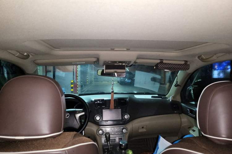 Used Toyota Highlander 2011 2.7L Two-Wheel Drive 7-Seater Luxury Navigation Edition Headliner