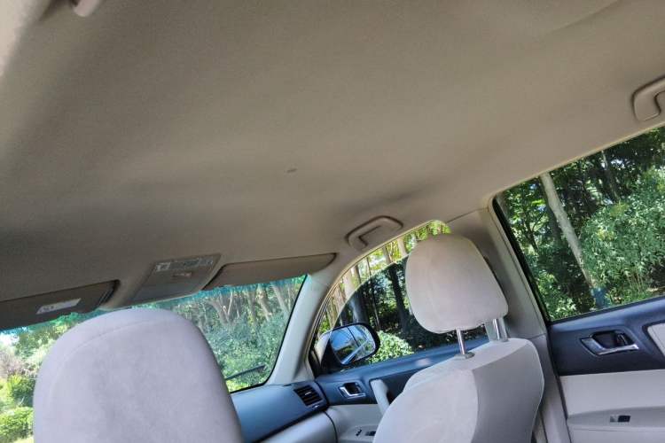 Used Toyota Highlander 2011 2.7L Two-Wheel Drive 5-Seater Elite Edition Headliner