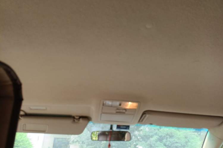 Used Toyota Highlander 2011 2.7L Two-Wheel Drive 5-Seater Elite Edition Headliner