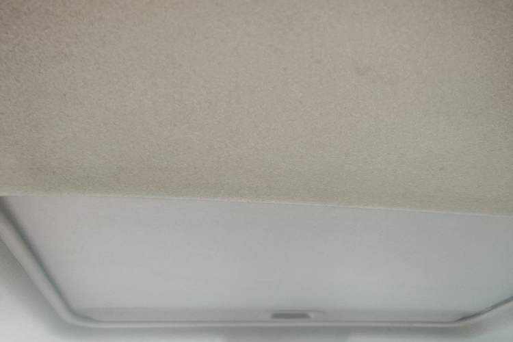 Used Toyota Highlander 2011 2.7L Two-Wheel Drive 7-Seater Luxury Edition Headliner