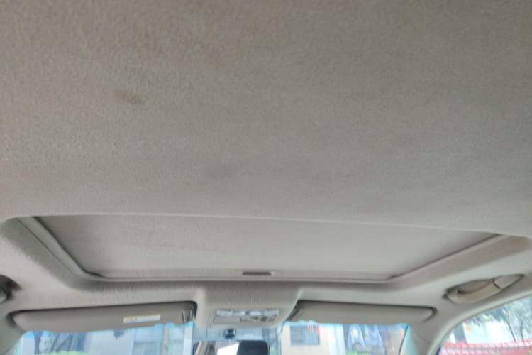 Used Toyota Highlander 2011 2.7L Two-Wheel Drive 7-Seater Luxury Edition Headliner