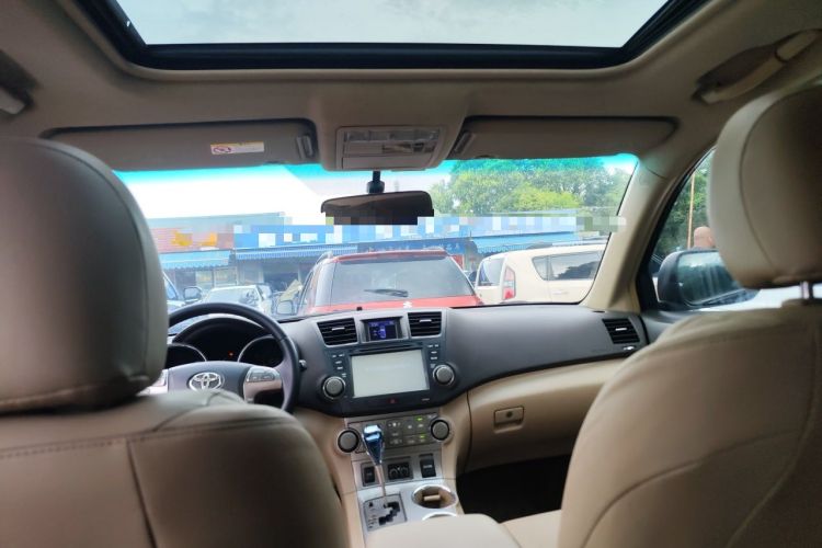 Used Toyota Highlander 2011 2.7L Two-Wheel Drive 7-Seater Luxury Edition Headliner