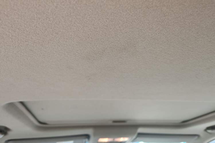 Used Toyota Highlander 2011 2.7L Two-Wheel Drive 7-Seater Luxury Edition Headliner