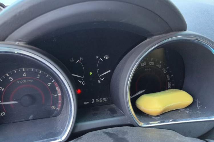 Used Toyota Highlander 2011 2.7L Two-Wheel Drive 5-Seater Elite Edition Instrument Cluster