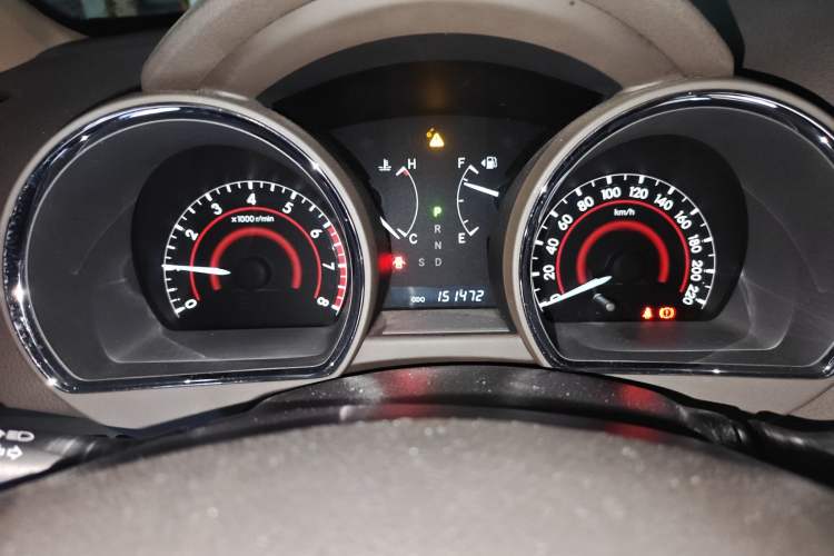 Used Toyota Highlander 2011 2.7L Two-Wheel Drive 7-Seater Supreme Edition Instrument Cluster