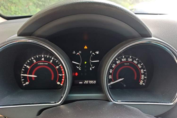 Used Toyota Highlander 2011 2.7L Two-Wheel Drive 7-Seater Supreme Edition Instrument Cluster