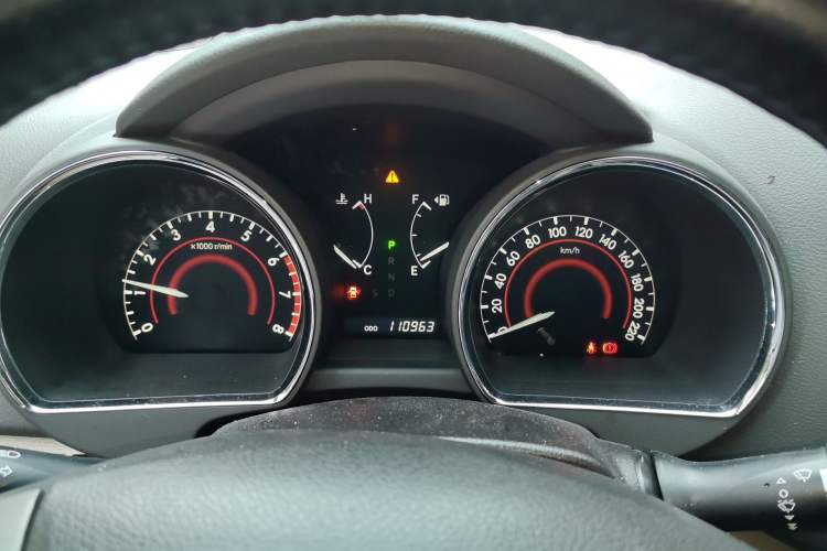 Used Toyota Highlander 2011 2.7L Two-Wheel Drive 7-Seater Luxury Edition Instrument Cluster