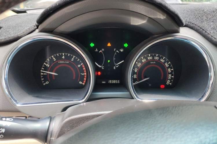 Used Toyota Highlander 2011 2.7L Two-Wheel Drive 7-Seater Luxury Edition Instrument Cluster