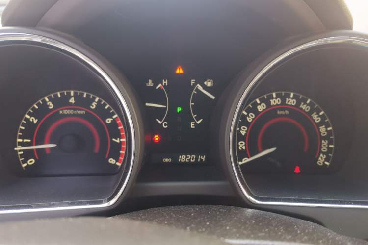 Used Toyota Highlander 2011 2.7L Two-Wheel Drive 5-Seater Sport Edition Instrument Cluster