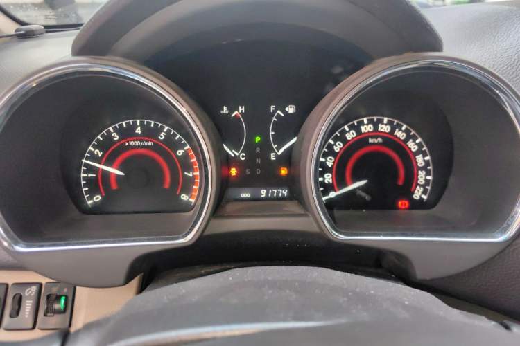 Used Toyota Highlander 2011 2.7L Two-Wheel Drive 5-Seater Elite Edition Instrument Cluster