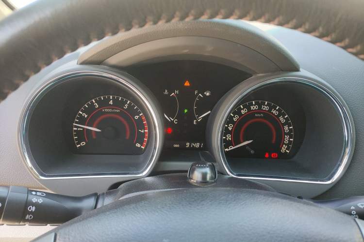 Used Toyota Highlander 2011 2.7L Two-Wheel Drive 7-Seater Luxury Edition Instrument Cluster