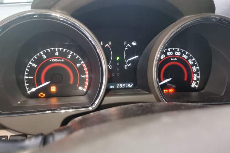 Used Toyota Highlander 2011 2.7L Two-Wheel Drive 7-Seater Luxury Edition Instrument Cluster