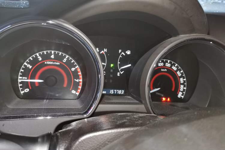Used Toyota Highlander 2011 2.7L Two-Wheel Drive 7-Seater Elite Edition Instrument Cluster