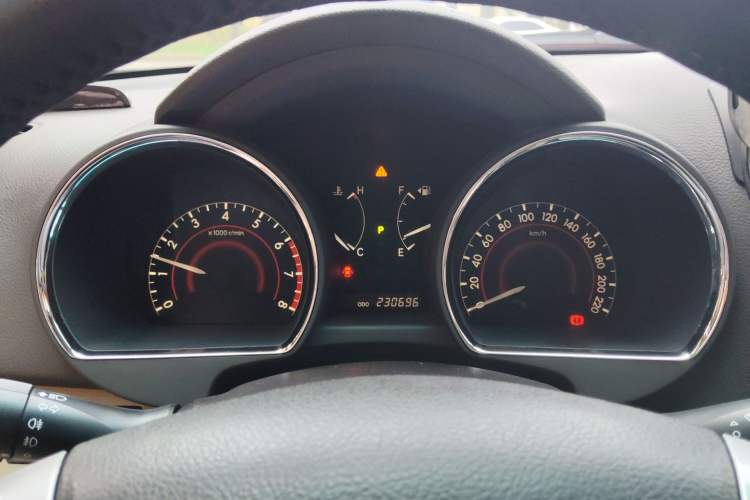 Used Toyota Highlander 2011 2.7L Two-Wheel Drive 7-Seater Luxury Edition Instrument Cluster