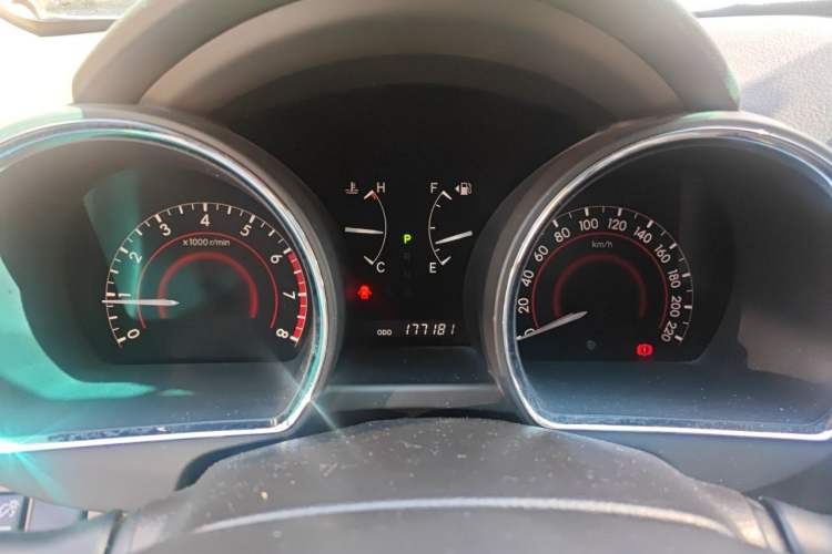 Used Toyota Highlander 2011 2.7L Two-Wheel Drive 5-Seater Elite Edition Instrument Cluster