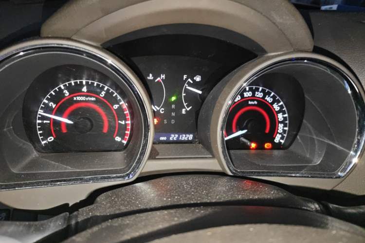 Used Toyota Highlander 2011 2.7L Two-Wheel Drive 7-Seater Luxury Edition Instrument Cluster