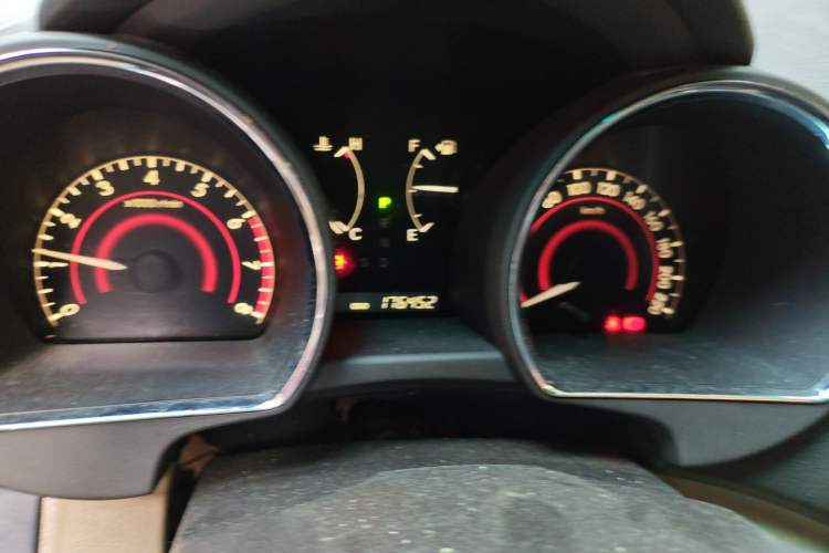 Used Toyota Highlander 2011 2.7L Two-Wheel Drive 5-Seater Elite Edition Instrument Cluster