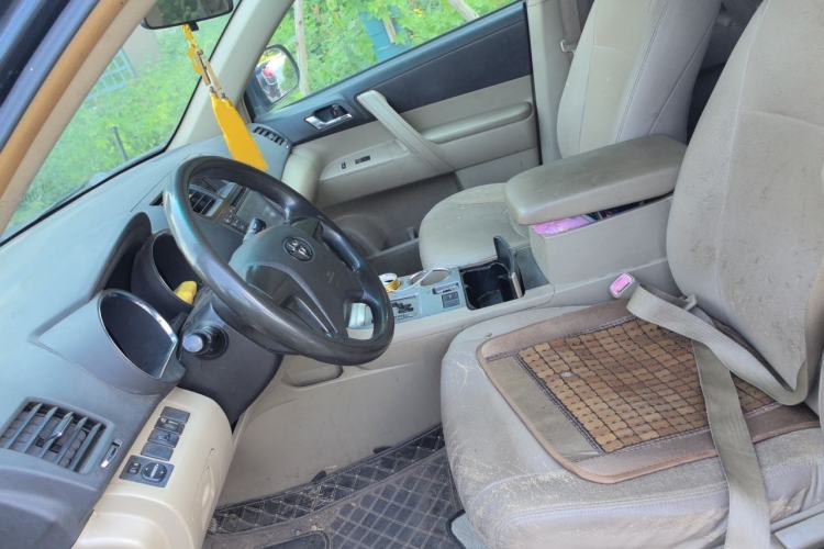Used Toyota Highlander 2011 2.7L Two-Wheel Drive 5-Seater Elite Edition Left Front Seat
