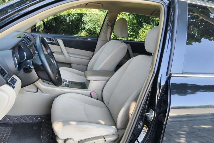 Used Toyota Highlander 2011 2.7L Two-Wheel Drive 5-Seater Elite Edition Left Front Seat
