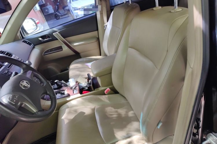 Used Toyota Highlander 2011 2.7L Two-Wheel Drive 5-Seater Sport Edition Left Front Seat