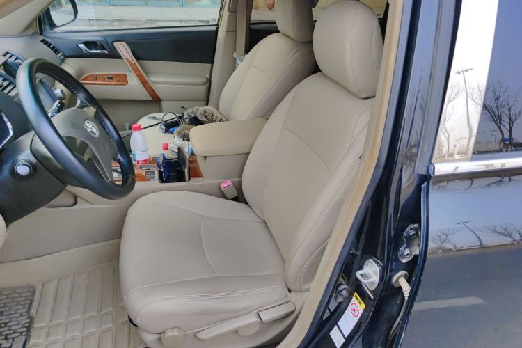 Used Toyota Highlander 2011 2.7L Two-Wheel Drive 5-Seater Elite Edition Left Front Seat