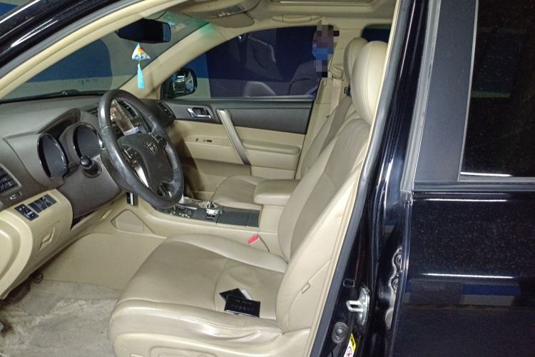 Used Toyota Highlander 2011 2.7L Two-Wheel Drive 7-Seater Luxury Navigation Edition Left Front Seat