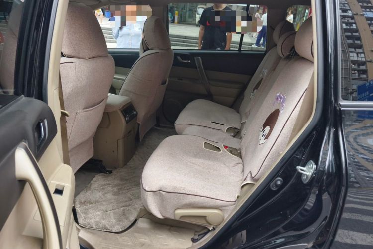 Used Toyota Highlander 2011 2.7L Two-Wheel Drive 7-Seater Luxury Edition Left Rear Seat