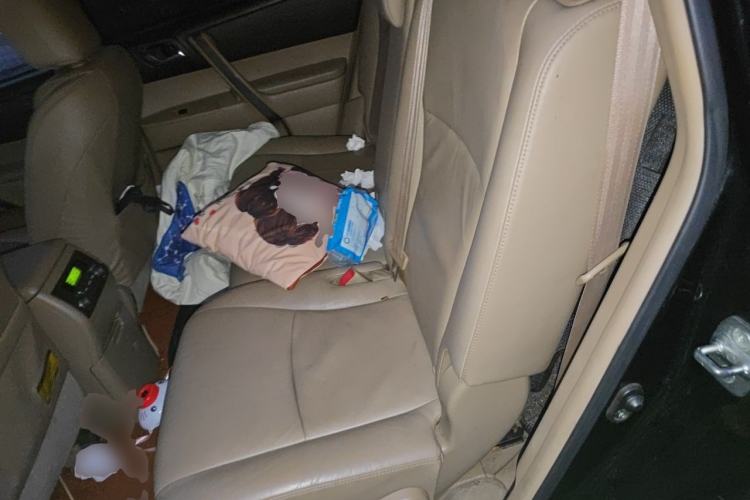 Used Toyota Highlander 2011 2.7L Two-Wheel Drive 7-Seater Luxury Edition Left Rear Seat