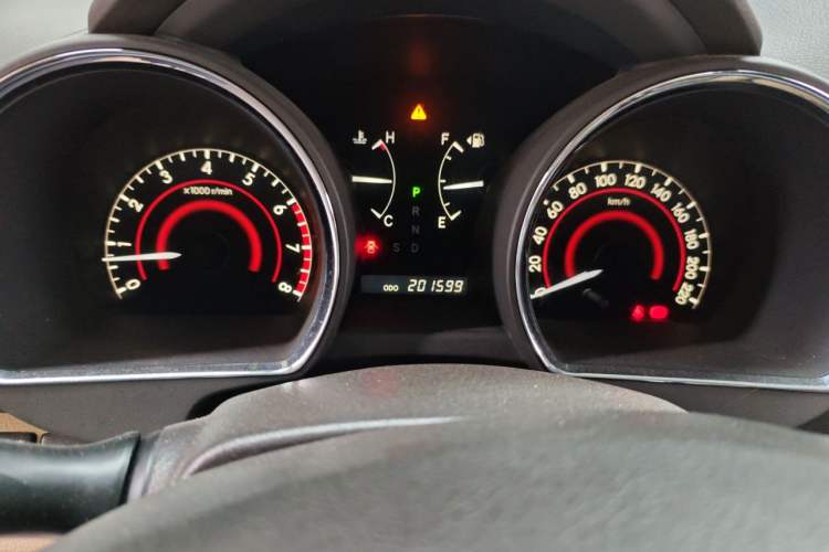 Used Toyota Highlander 2011 2.7L Two-Wheel Drive 7-Seater Luxury Edition Odometer Close Up