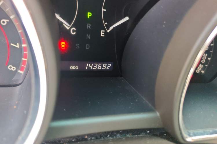 Used Toyota Highlander 2011 2.7L Two-Wheel Drive 7-Seater Luxury Edition Odometer Close Up