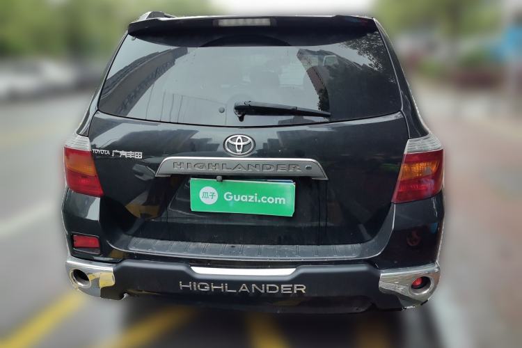 Used Toyota Highlander 2011 2.7L Two-Wheel Drive 7-Seater Luxury Edition Rear