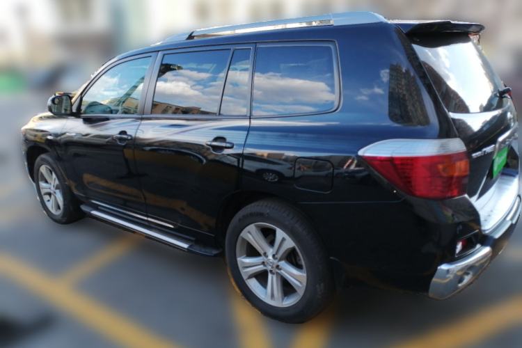 Used Toyota Highlander 2011 2.7L Two-Wheel Drive 7-Seater Luxury Edition Rear Left 45 Deg